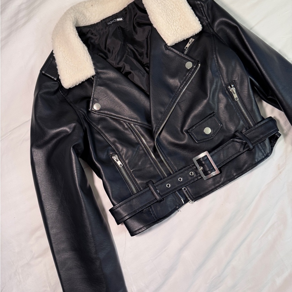 Fashion Nova Black Leather Jacket with Cream Collar